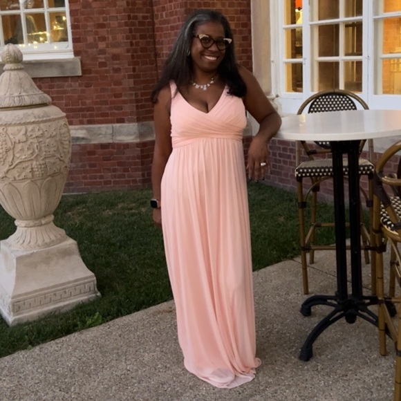 ✨ Elegant Peach Evening Gown – Like New! ✨ - Picture 2 of 6